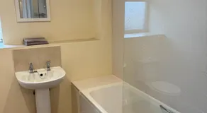 Modern, Sleeps 10, Parking, Etihad, CoOp Live, Park, Manchester - Image 2