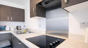 Modern 1 Bed Apartment Central Manchester Sleeps 2 - Image 4