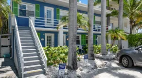 AMI Condo With Pool, Walk to Beach, Bars, Restaurants and Fishing! - Image 4