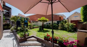 VILLA ZENITH Hostel-LA SURF HOUSE - Image 5
