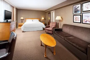 Sheraton Cleveland Airport Hotel - Image 3