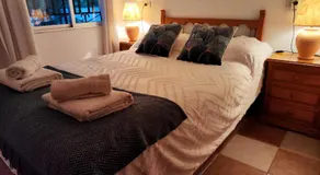 Escapada en Pareja con Jardín Privado - 100 m del Mar - Image 2