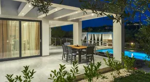 Johnny's White Luxury Villa - Image 3