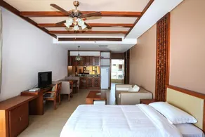 Q+ Meet My Home Seaview Apartment - Image 4