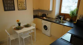 Woodstock Oxford Street- Entire Cosy Apartment- 5 mins to Blenheim Palace - Image 5