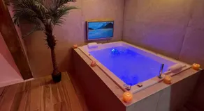 Bohème & Jacuzzi - Image 3