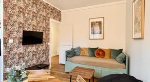 For 4, near Montmartre, 1 bedroom 1 sofa bed - Image 2