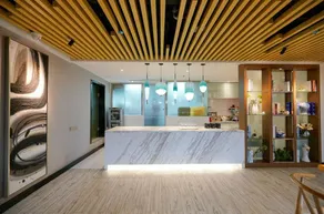 Qinghuali Art Hotel (Nanning East Railway Station ASEAN Shengtiandi Branch) - Image 2