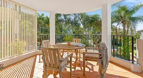4 Parkshores Coastal Retreat Close to Beach Private Outdoor Spaces - Image 4