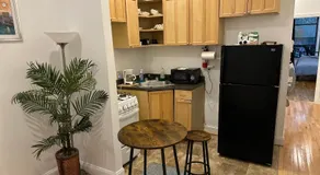 Townhouse in Uptown Manhattan - Image 3