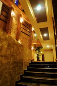 Apple Green Hotel - Image 3