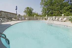 712 INN - Image 2