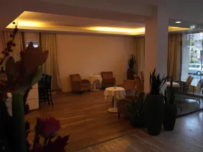 Hotel Attaché an der Messe - Image 3