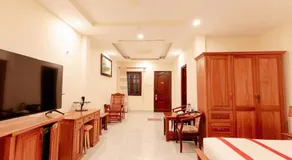 Khách sạn Dìn Ký Cổng Chào Bình Dương - Image 3
