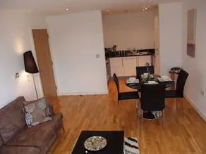 Quay Apartments Salford Quays Media City - Image 5