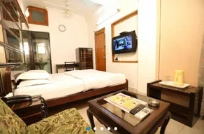 Hotel White Palace - Image 2