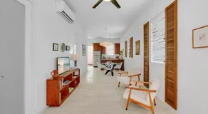 Seaside Caribbean Comfort - Between Beach and City - Image 4