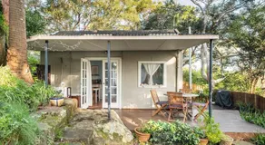 Bundeena Beach Shack with view - Image 4
