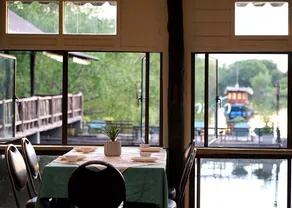 Country Lake View Hotel - Image 4