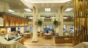 Serenada Golden Palace - Boutique Hotel - Image 2