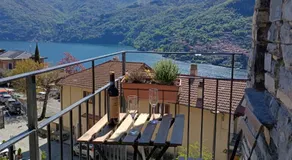 Piazzetta House Stunning Lake View Welcome Cocktail at Il Baretto - Image 1