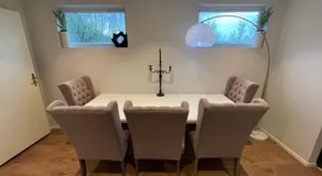 Lovely room by the sea with shared kitchen and bathroom - Image 2
