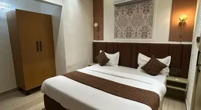 Divine Hotel - Image 5