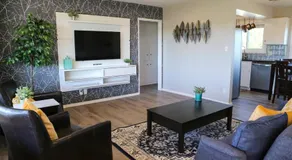 GREAT VIEWS - Over the Oaks - Stylish - Whole Home - Image 2