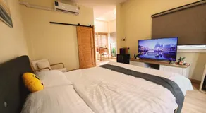 Moon in 9 haus Cafe & Villas - Image 2