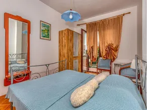 Tasteful holiday home in Grizane with hot tub - Image 2