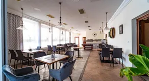 Hotel Panorama - Image 2