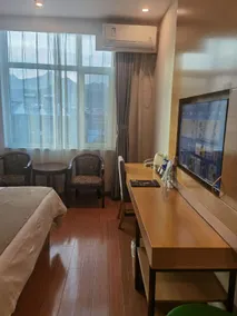 GreenTree Inn Qinhuangdao Changli County Guangyuan Life Square Duanyang Street East Section - Image 2