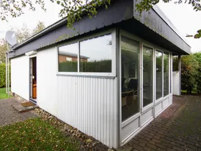 Attraktiver Bungalow in Warwerort an der Nordsee - Image 2