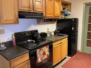 Vacation HomeStay Rental Rooms - Image 2