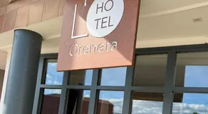 HOTEL ORENETA - Gironella - Image 5
