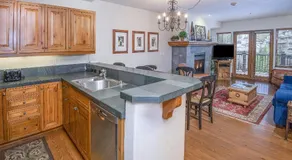 Market Square 306 condo - Image 3