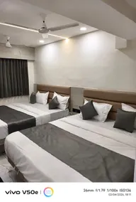 Hotel 7 CR - Image 4