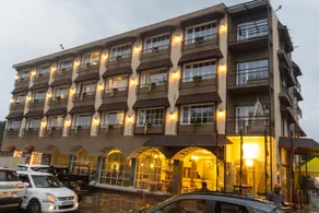 Hotel Indraprastha Luxuria - Image 1