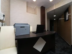 Hotel O Flagship 27998 Golden Inn Near M.P. Birla Planetarium - Image 4