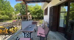Artemisia House - Image 5