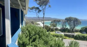 BINALONG BEACH COTTAGE Beachfront at Bay of Fires Next to Restaurant - Image 5