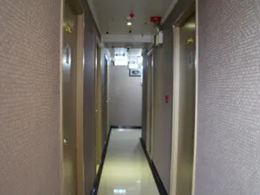 Golden Island Hotel - Image 5
