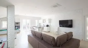 Luxury House Monti Azzurri - Image 2