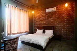 StayEasy - Jim Corbett Villa - Image 2