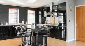 Stag Lodge - Image 3