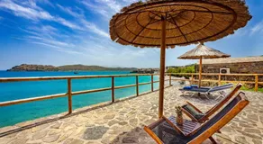Plaka Beach Cottages - Image 3