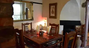 The Bull Hotel - Image 4
