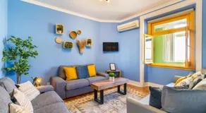 Inglaterra by Central Hill Apartments - Image 2
