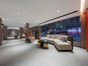 Borrman Hotel Jinan Quancheng Squaire Baotuquan - Image 3