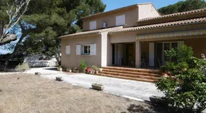 Chambre dans maison provençale avec piscine - Image 3
